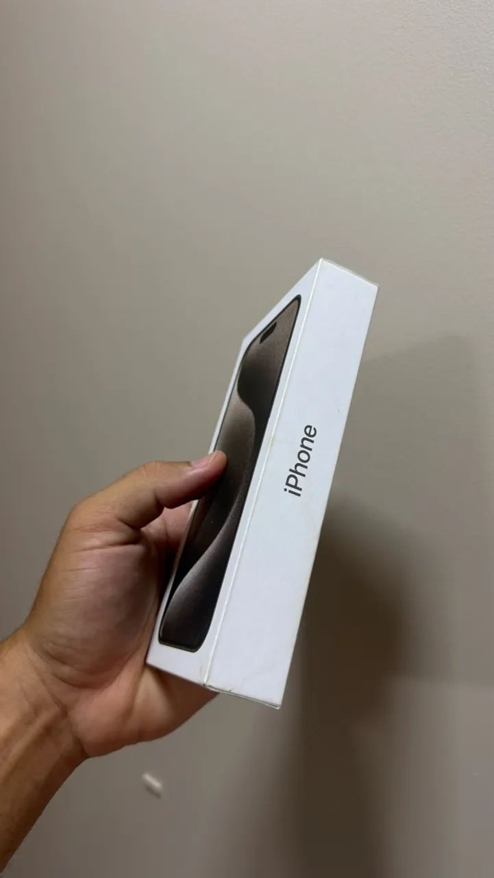 IPHONE 15 PRO MAX 256 GB PRATA - Foto 5