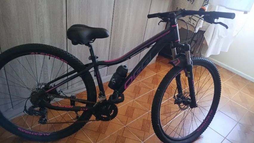 Bicicleta semi nova