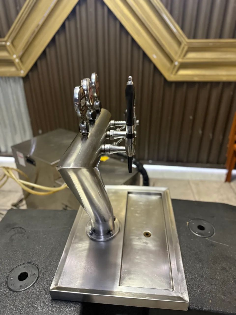 Chopeira profissional 3 torneiras inox e refrigerador a hidrogênio  - Foto 6