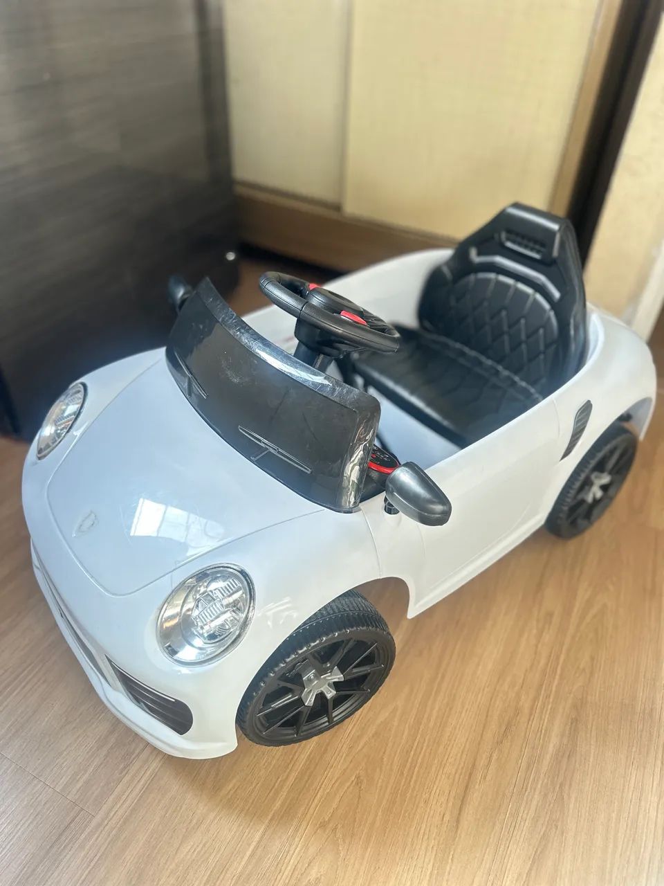 Carrinho elétrico infantil 