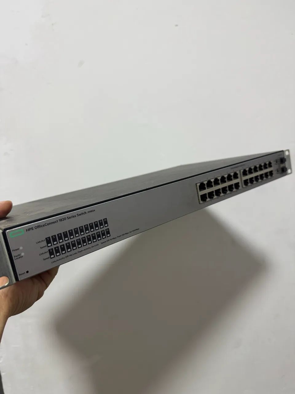 Switch 1820 24 portas 10/100/1000