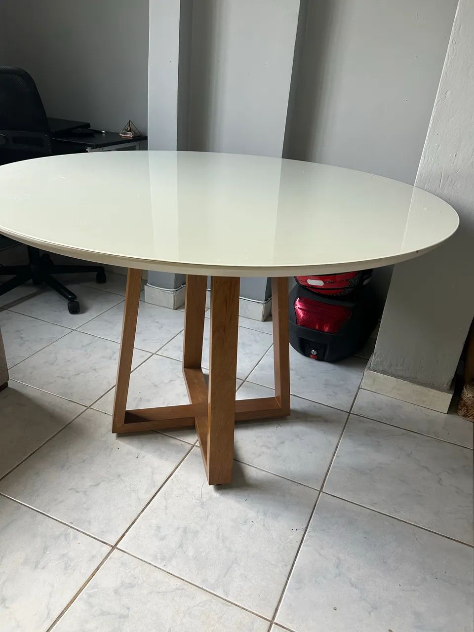 Mesa laqueada redonda  - Foto 2