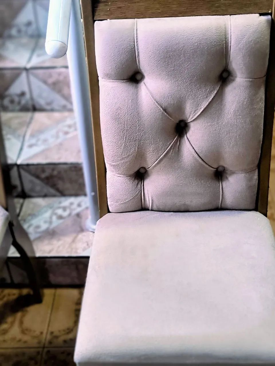 Mesa com seis cadeiras - Foto 5