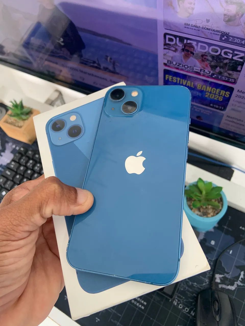 iPhone 13 