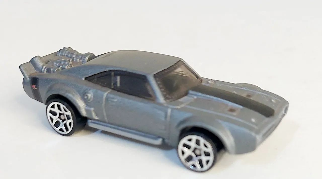 Hot Wheels Dodge Ice Charger Velozes e Furiosos 2017 original