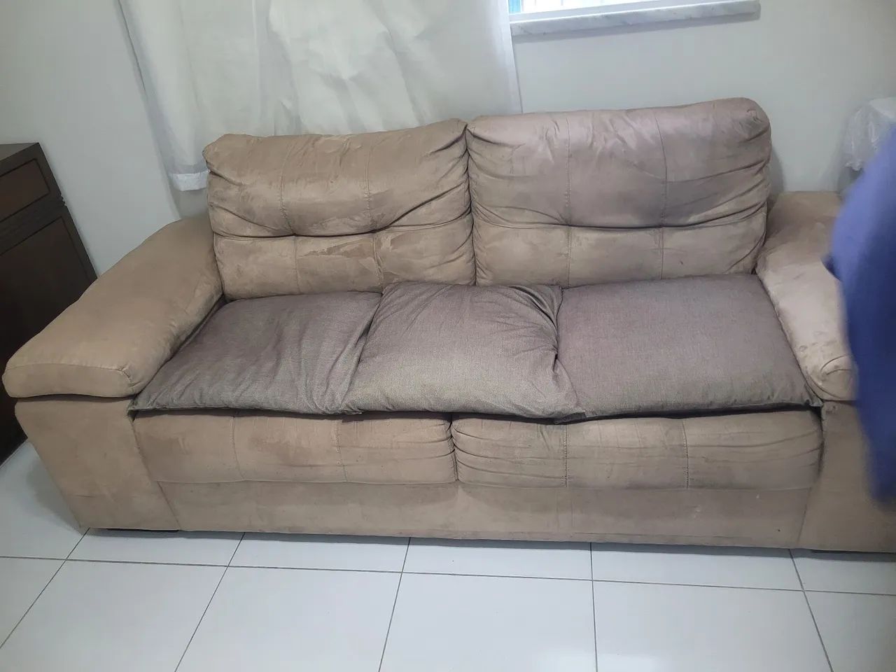 Sofá 3 lugares na cor cobre.  - Foto 5