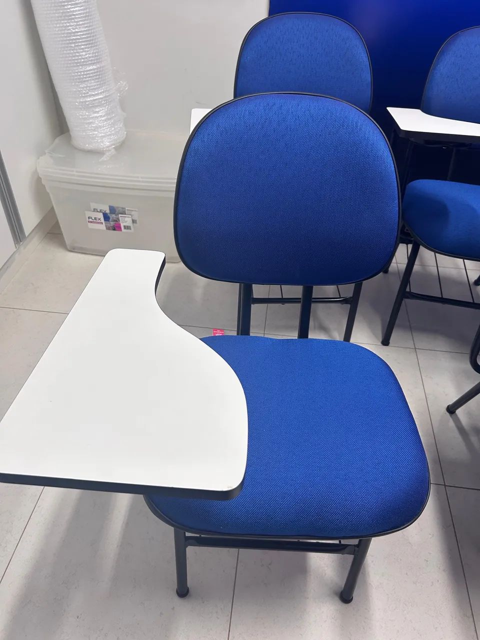 Cadeiras universitárias NOVAS - Foto 2