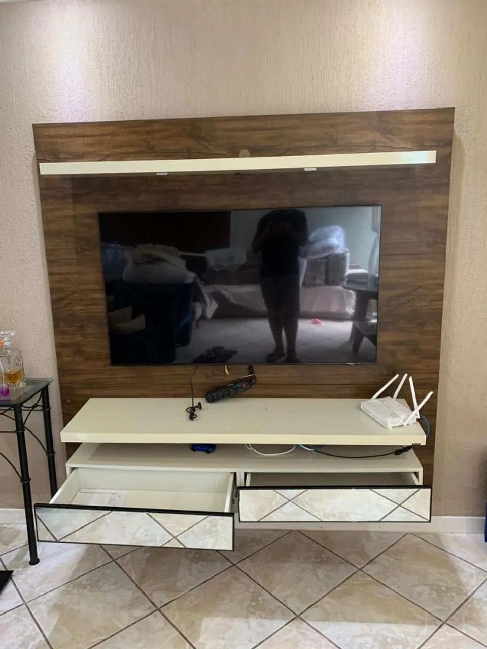 Melhor oferta para levar hoje - Painel para TV com duas gavetas novo - barbada... - Foto 5