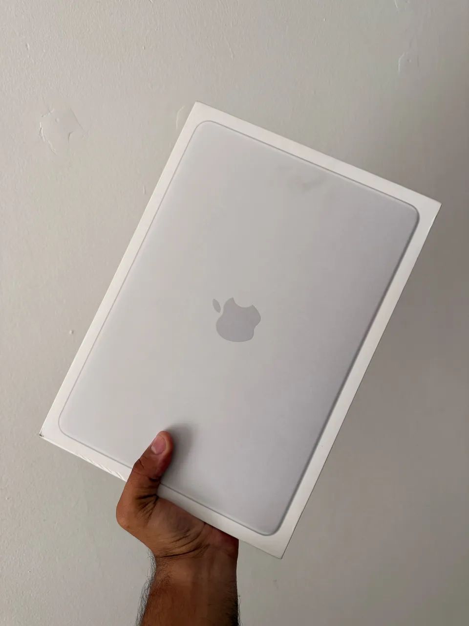 MacBook Neo Silver Lacrado