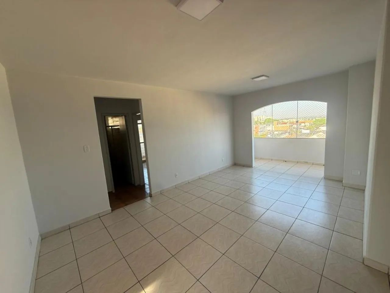 EDIFÍCIO LEVINAR - APARTAMENTO 202 - VILA LUCY