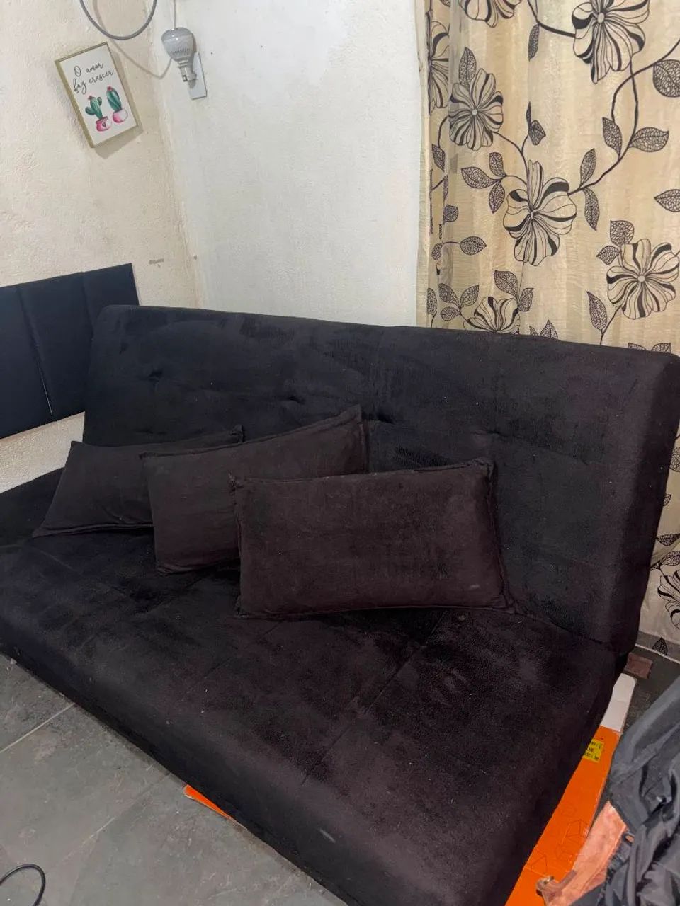 Sofá-cama preto
