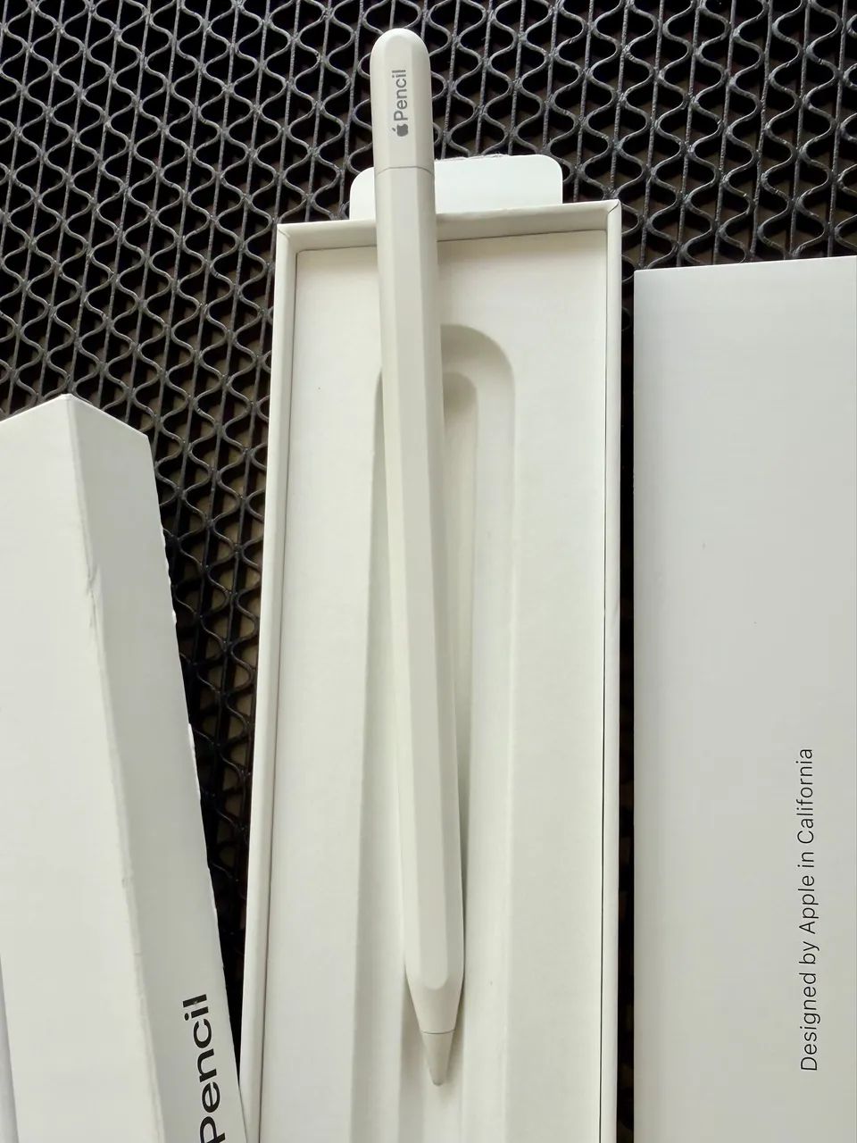 Apple Pencil USB-C para iPad - Foto 4