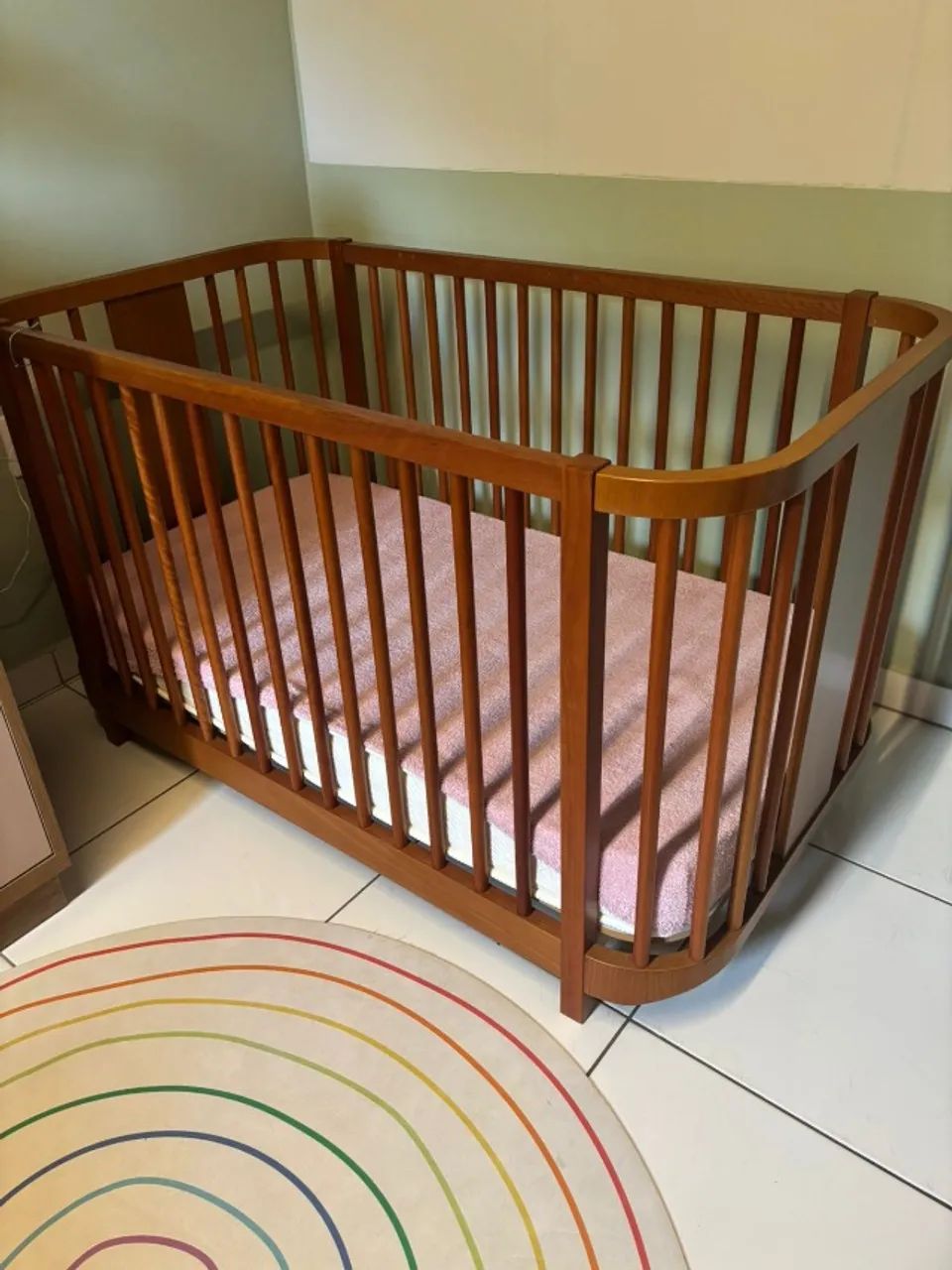 Berço infantil em madeira  - Foto 3