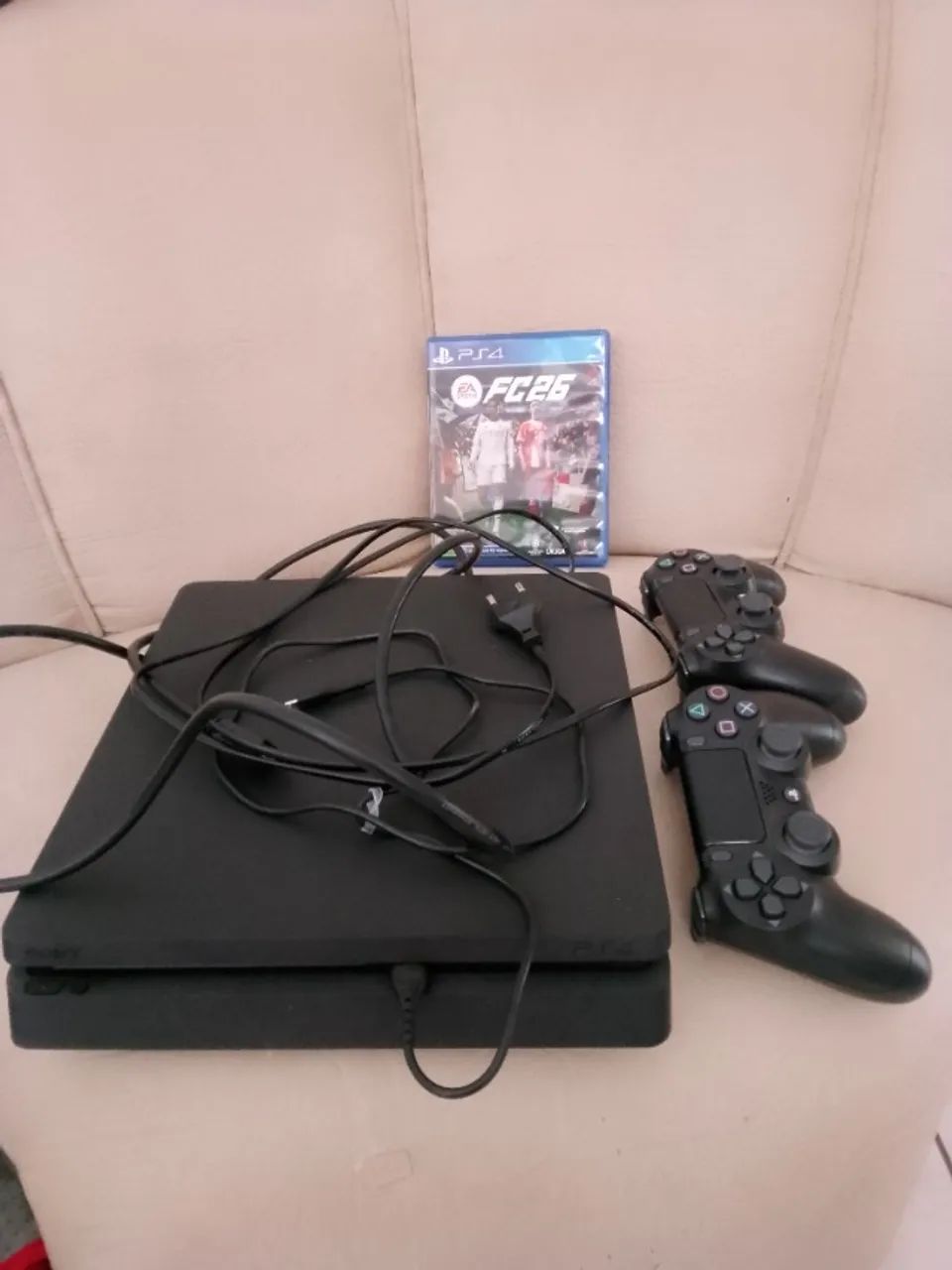 Ps4 30 jogos digitais e com 2 manetes originais!!!