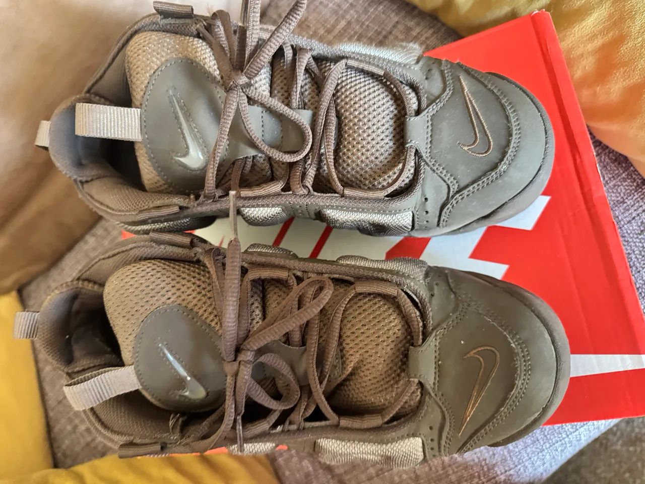 Tenis Nike Uptempo Low - Foto 3