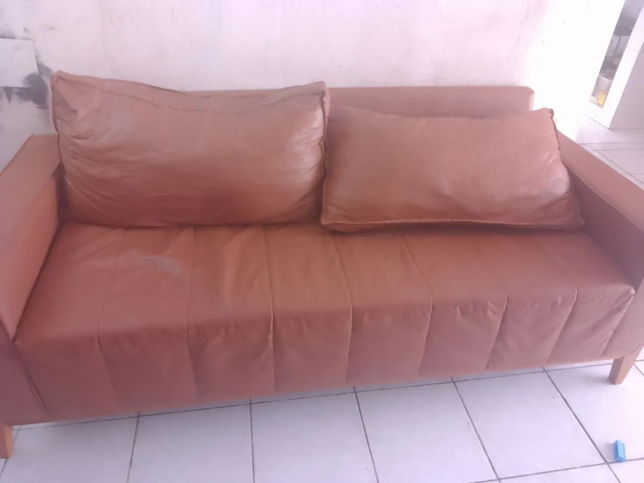 Sofá em courino