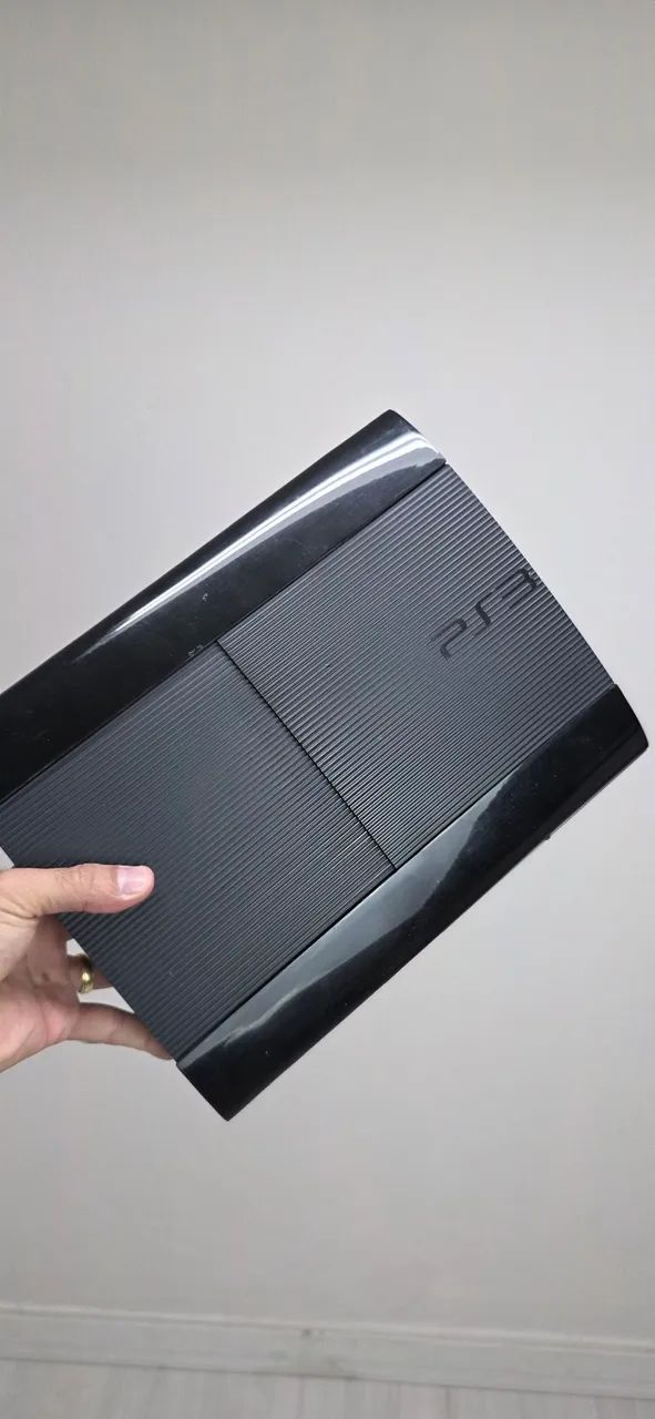 PlayStation 3 super Slim desbloqueado