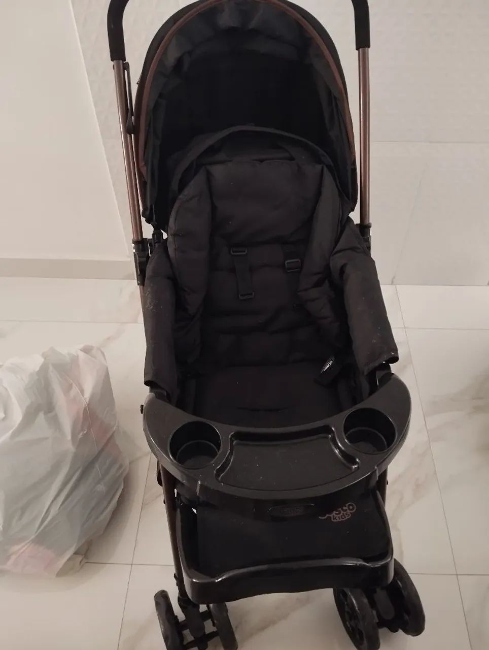 Carrinho de bebê com bebê conforto- Cosco - Foto 4