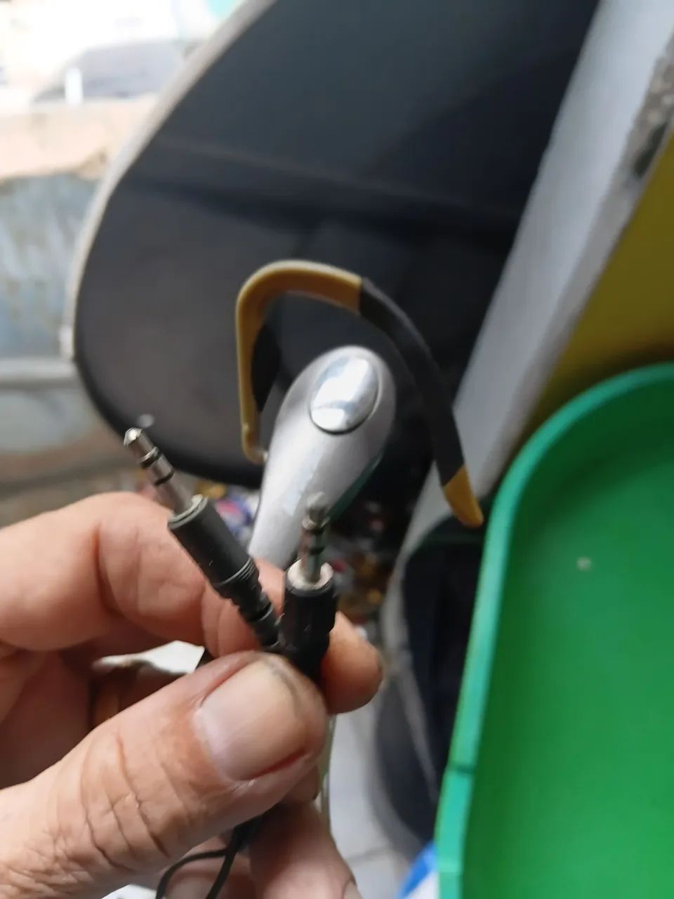Vende-se fone é microfone para notebook, computador e etc