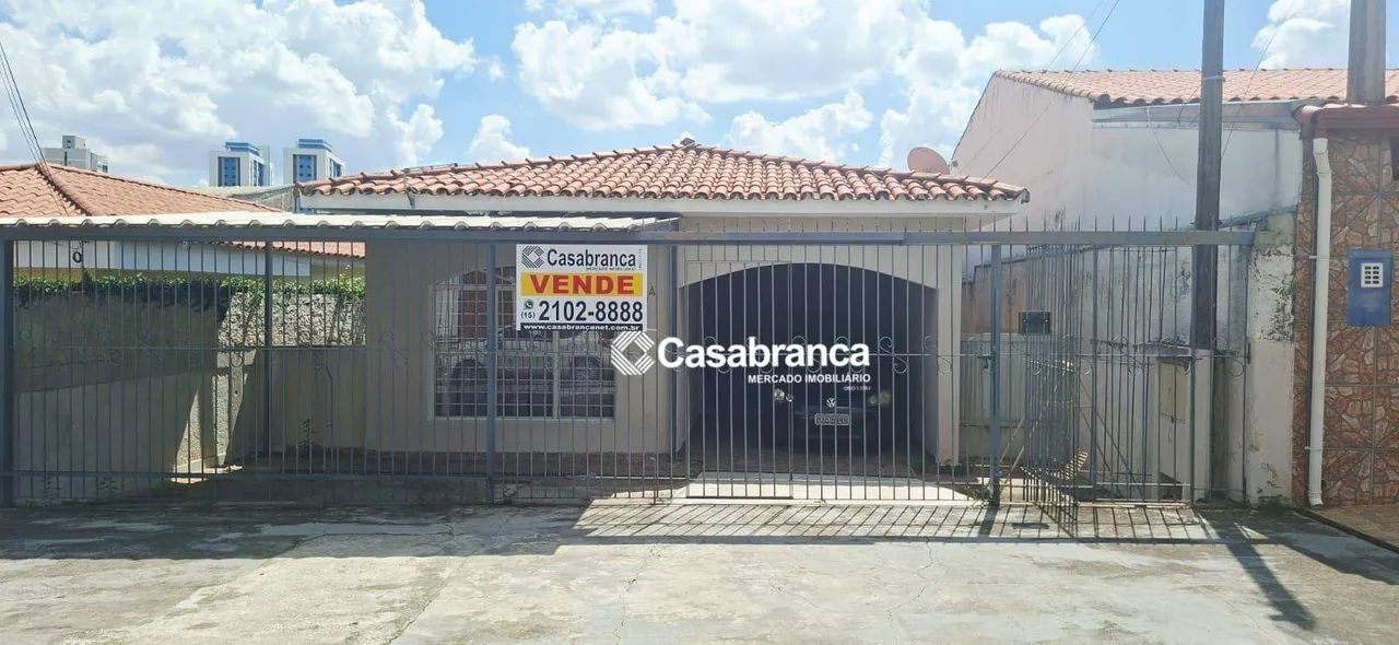 Casa térrea com 3 quartos no Jardim dos Estados.