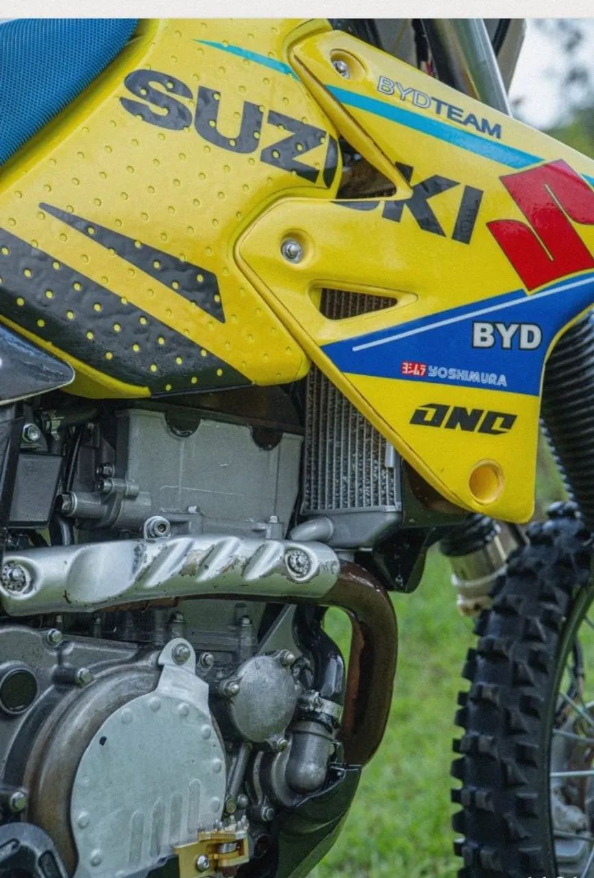   vendendo a moto 