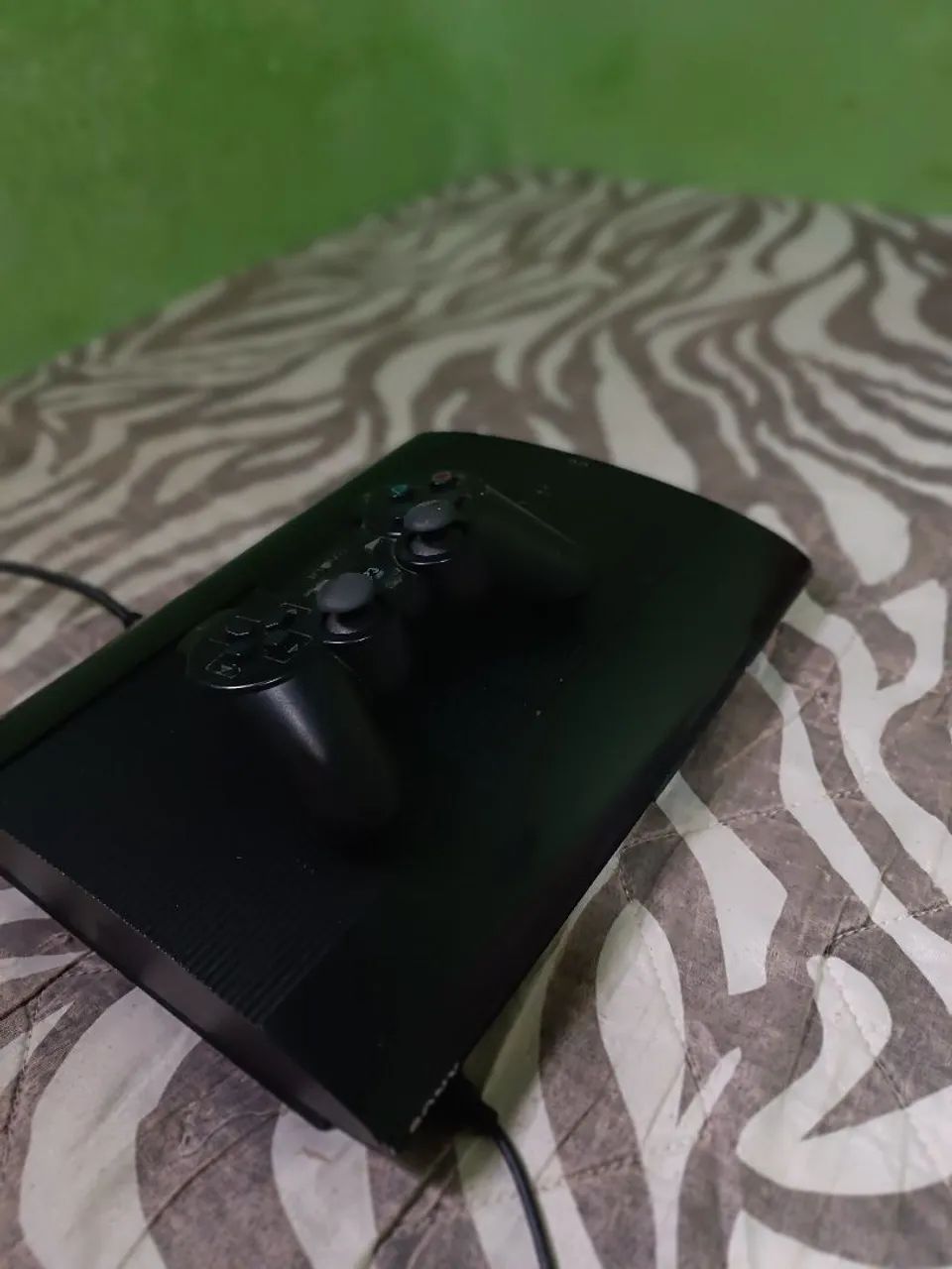 PS3 Super Slim  DESBLOQUEADO (HEN) COM + 10000 JOGOS DE GRAÇA!!