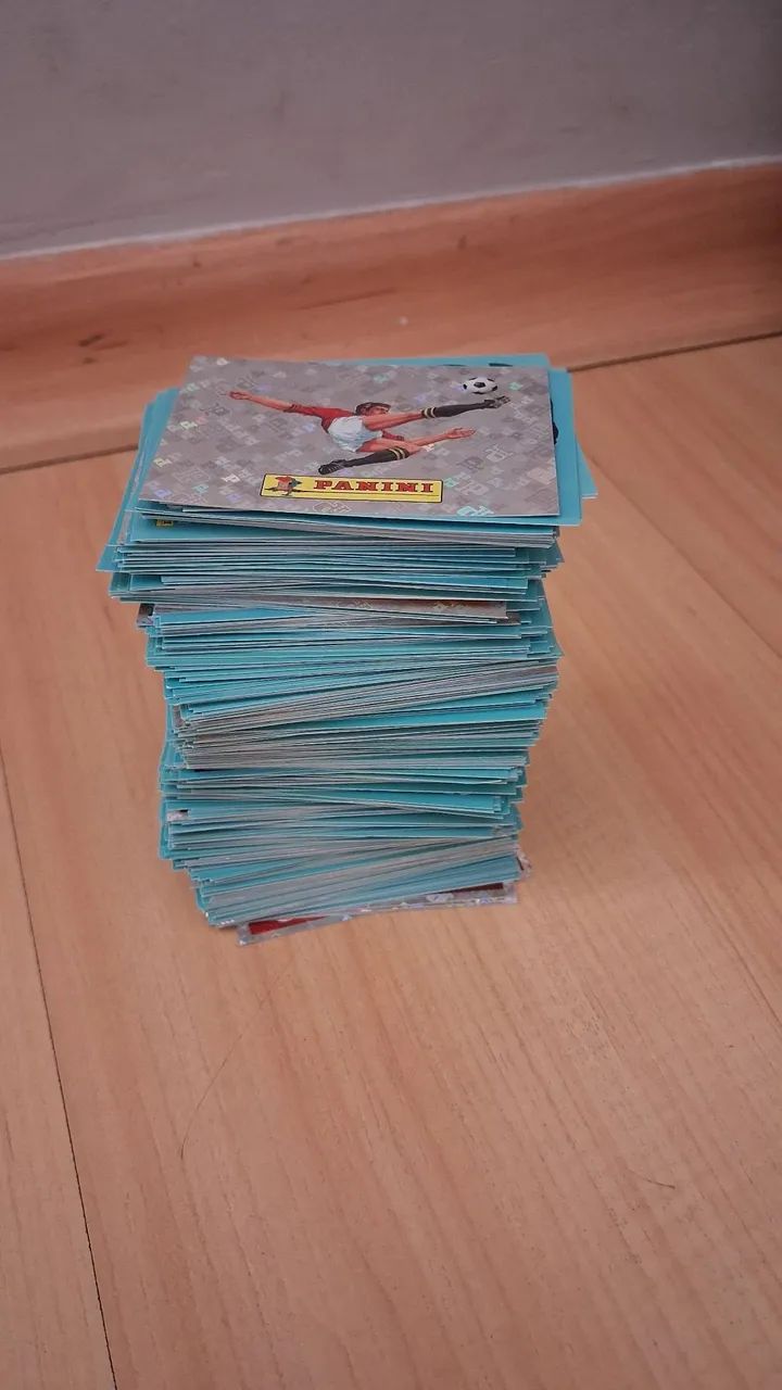 Lote 570 figurinhas copa 2026