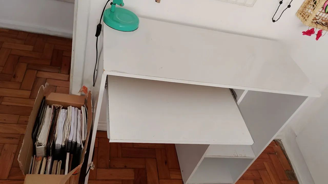 Escrivaninha branca de MDF - Foto 2