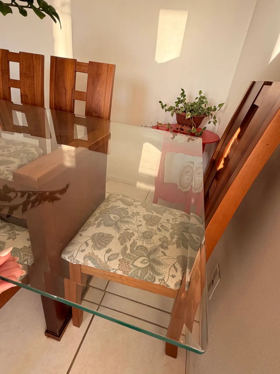 Mesa com cadeiras  - Foto 2