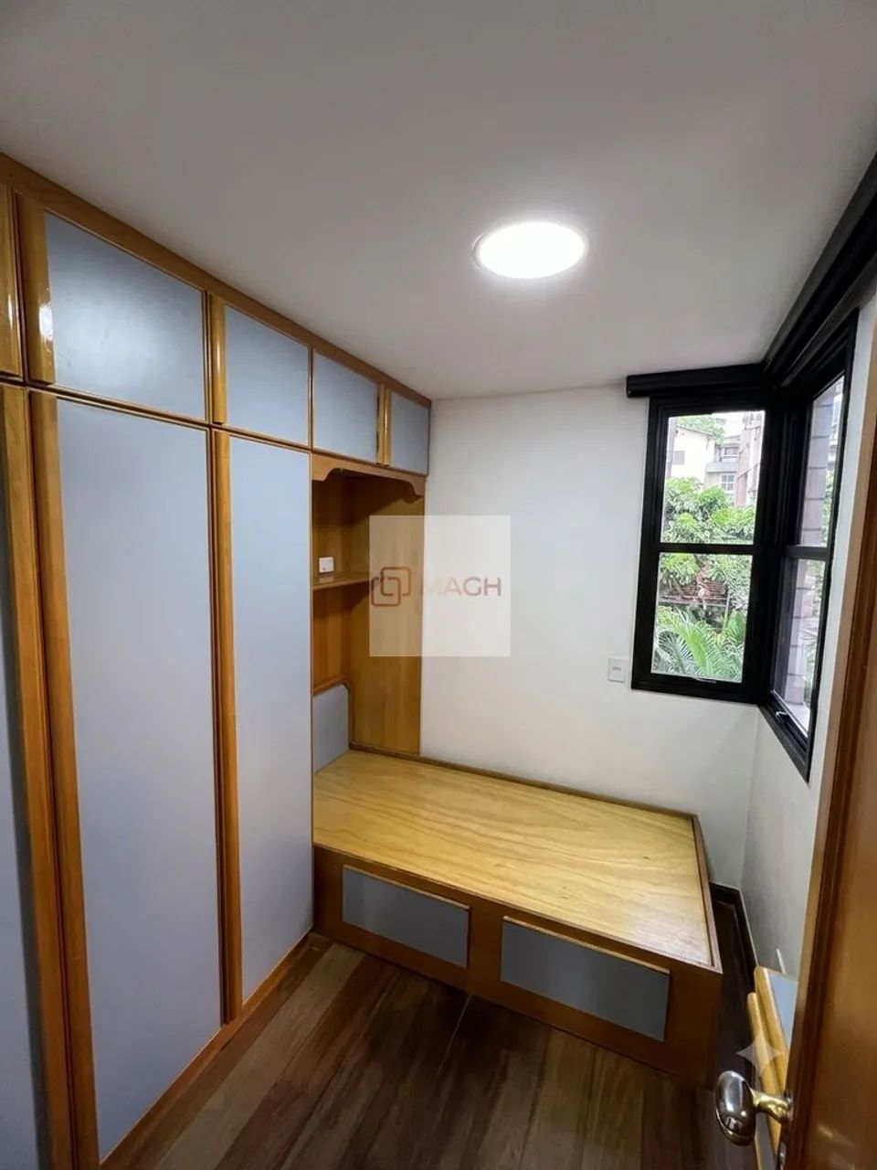 Apartamento com 3 Quartos (1 Suíte), 2 Vagas
