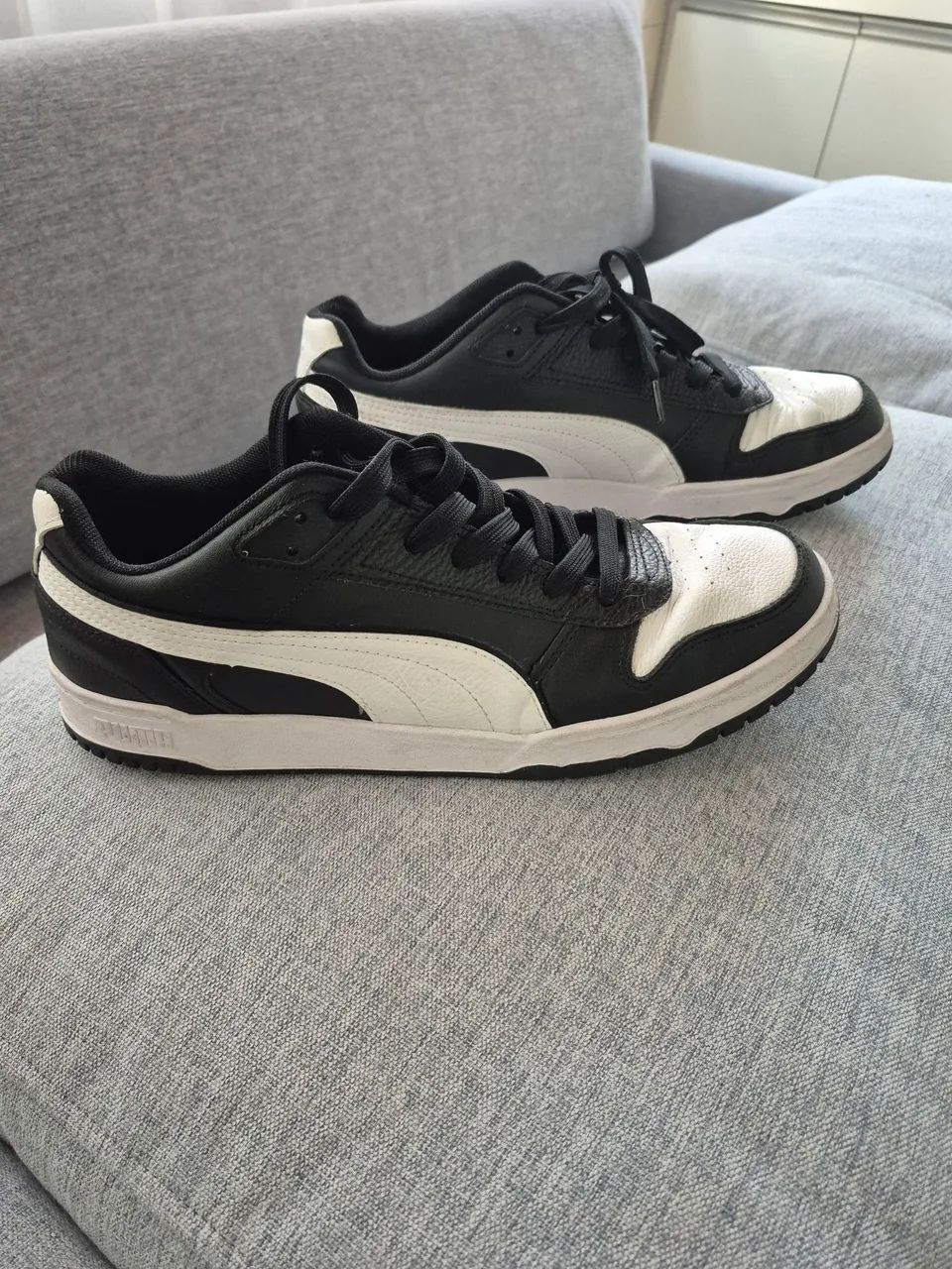 Tenis semi novo Puma 43