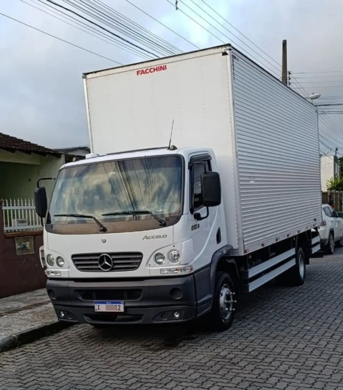MB Acello 915