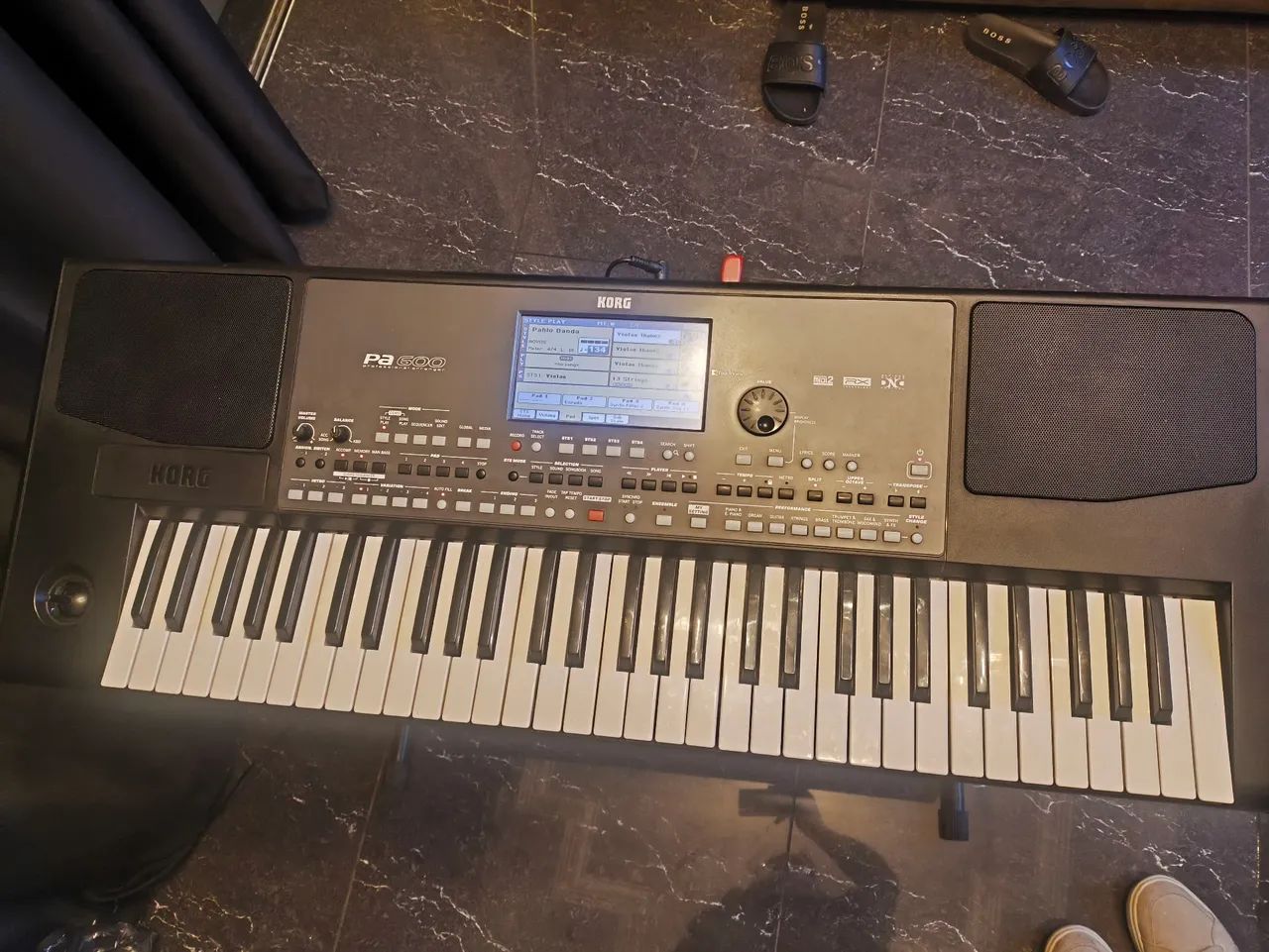 Korg Pa 600 - Foto 3