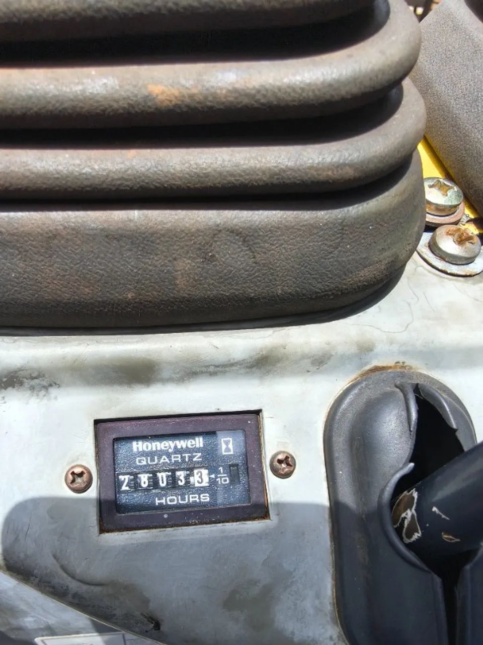 Mini retroescavadeira  - Foto 2