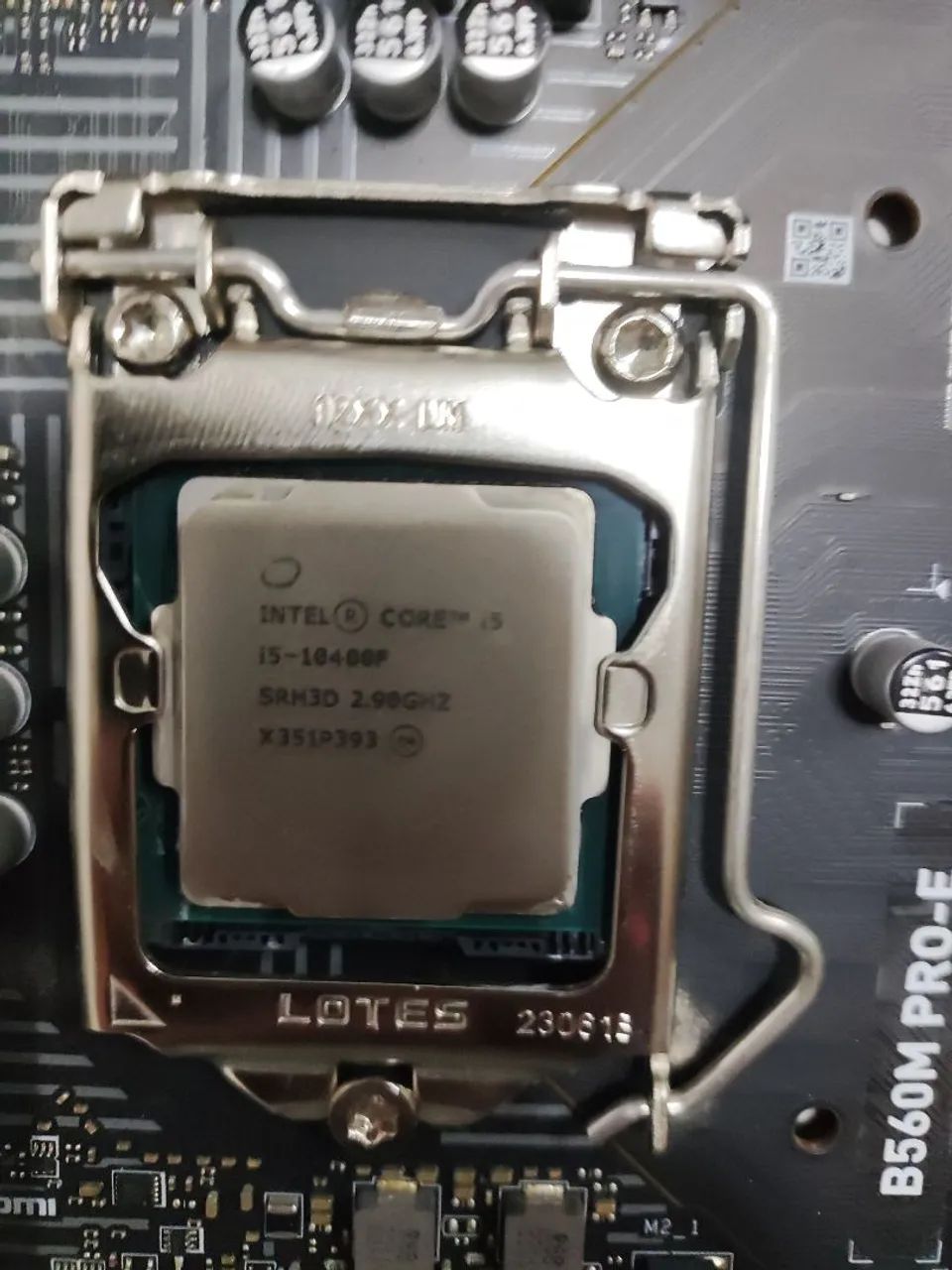 I5 10400f + PLACA MÃE B560M PRO-E + COLLER, 750 reais a mais e leva uma Rtx 2060 - Foto 2
