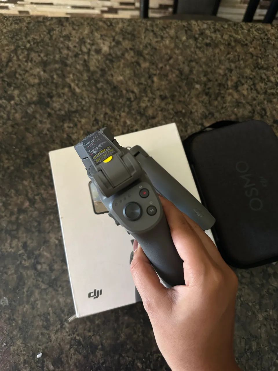 Gimbal DJI Osmo Mobile 3 (valor a negociar)