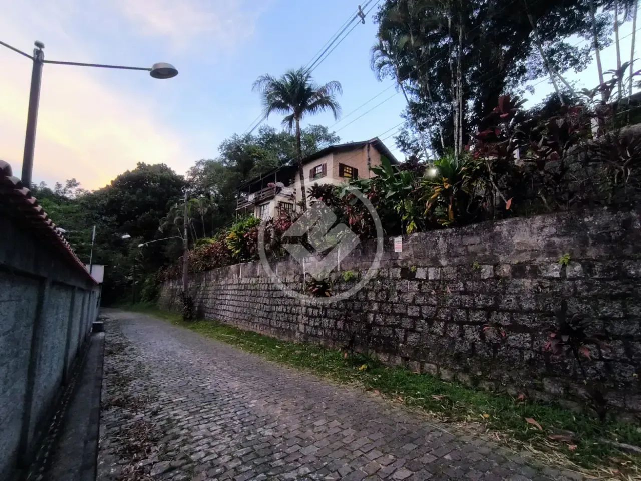 Refúgio na Serra com piscina, lareira e 1.200 M2 de natureza codigo: 329162 - Foto 3