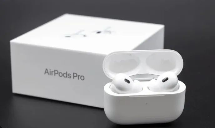 Apple AirPods Pro 3 - Fones de Ouvido - Jardim Recanto Suave