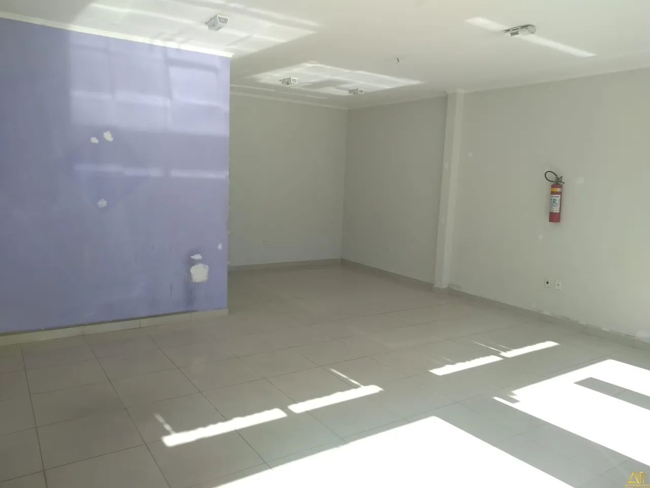 Ótimo ponto comercial no Centro de Pouso Alegre! Localizado em rua com alto fluxo de pesso - Foto 8