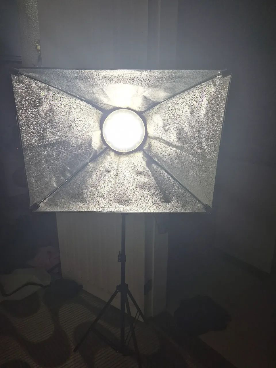 Softbox 50 x 70 com tripé, LED e Dimmer - Foto 3