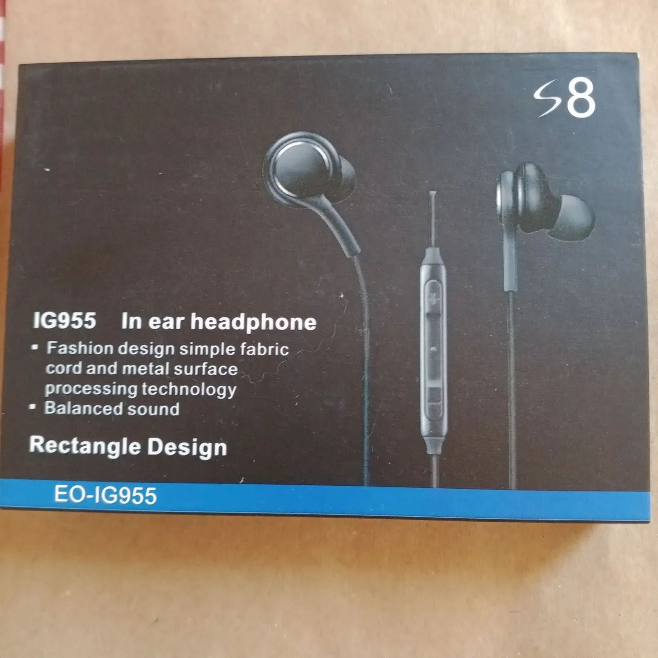Fone ouvido. Rectangle design s8