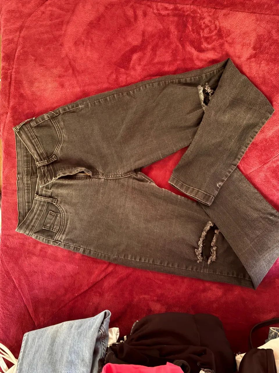 Calça semi usada tamanho G preta 