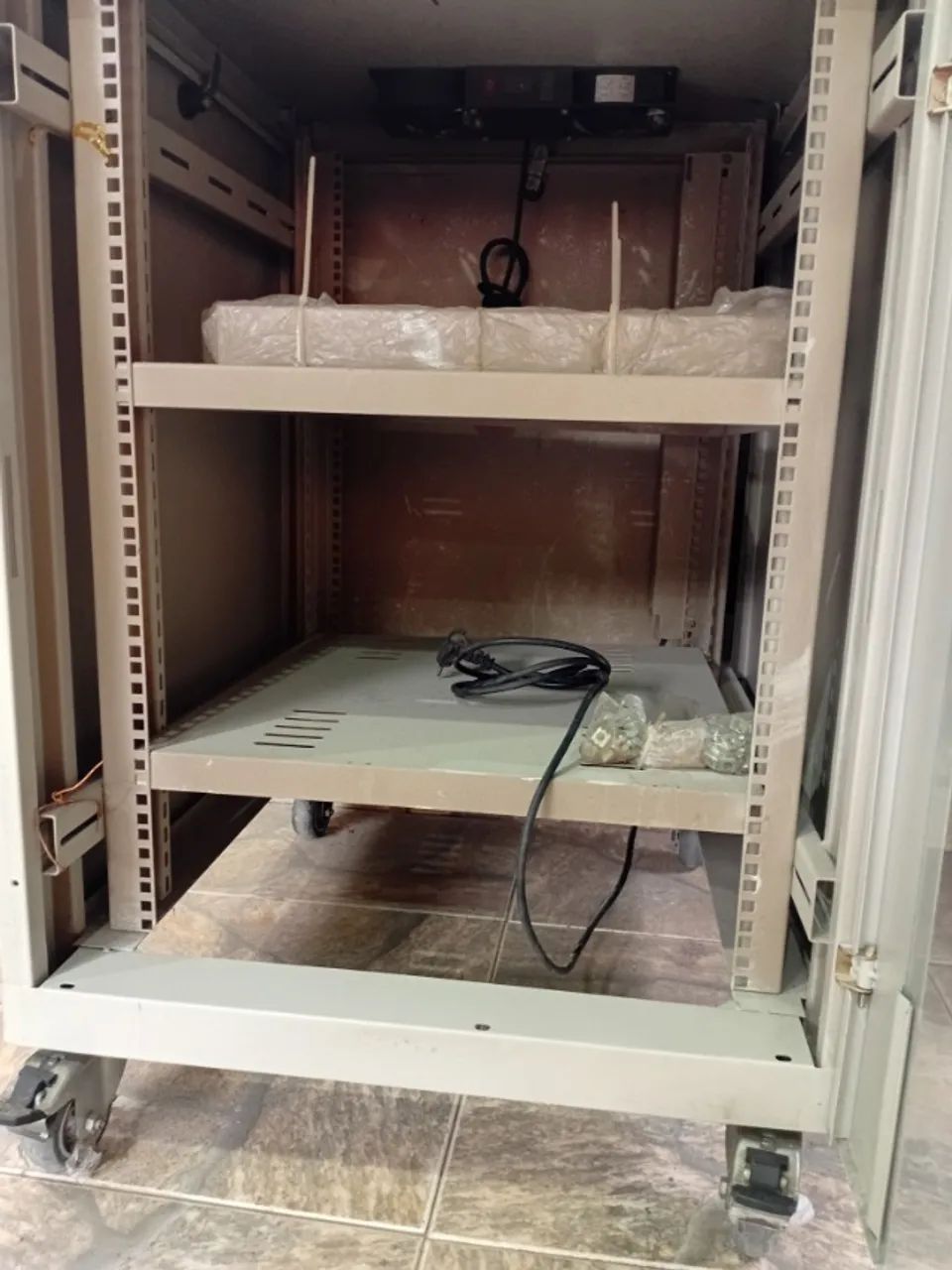 Mini Rack de rede GKC Novo! - Foto 4