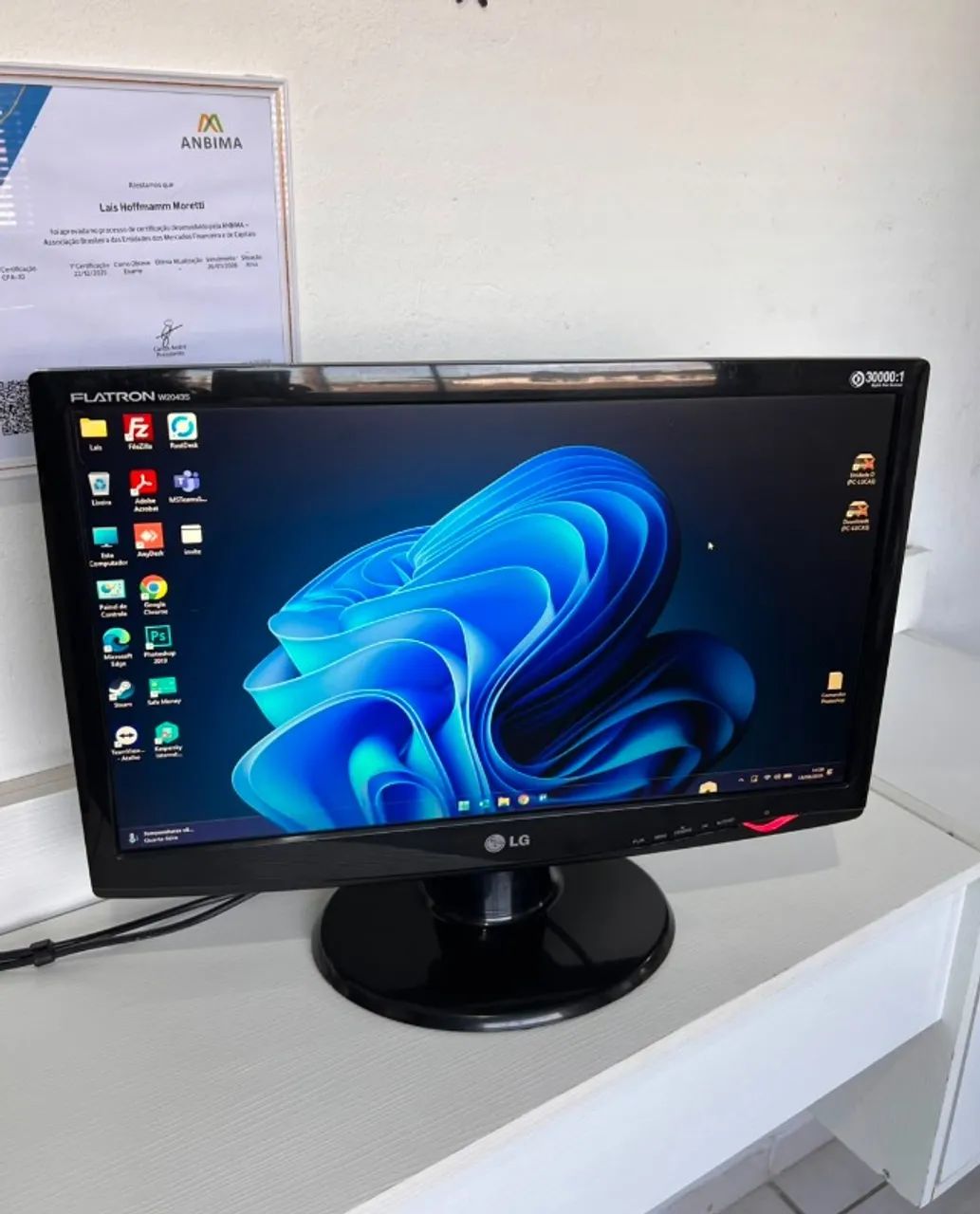 Monitor LG 20" - HD+ 1600px