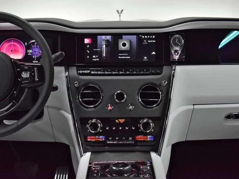 Rolls-Royce Cullinan 6.7 V12 Aut., foto 13 de 19