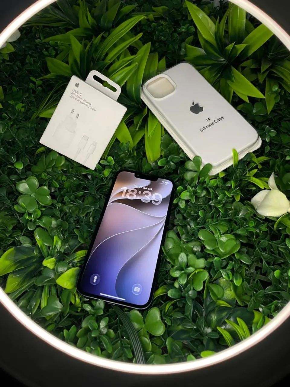 iPhone 14 128g/ Saúde 94% Capinha e Carregador De Brinde