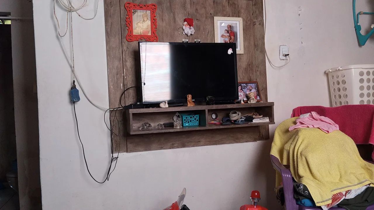 Vende-se uma televisão 32 polegadas Samsung 
