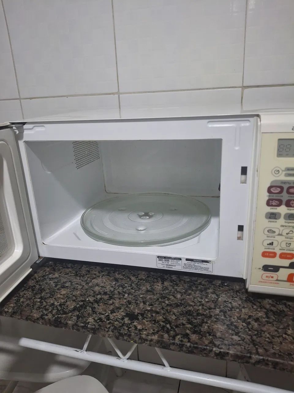 Microondas brastemp 31 litros  - Foto 2