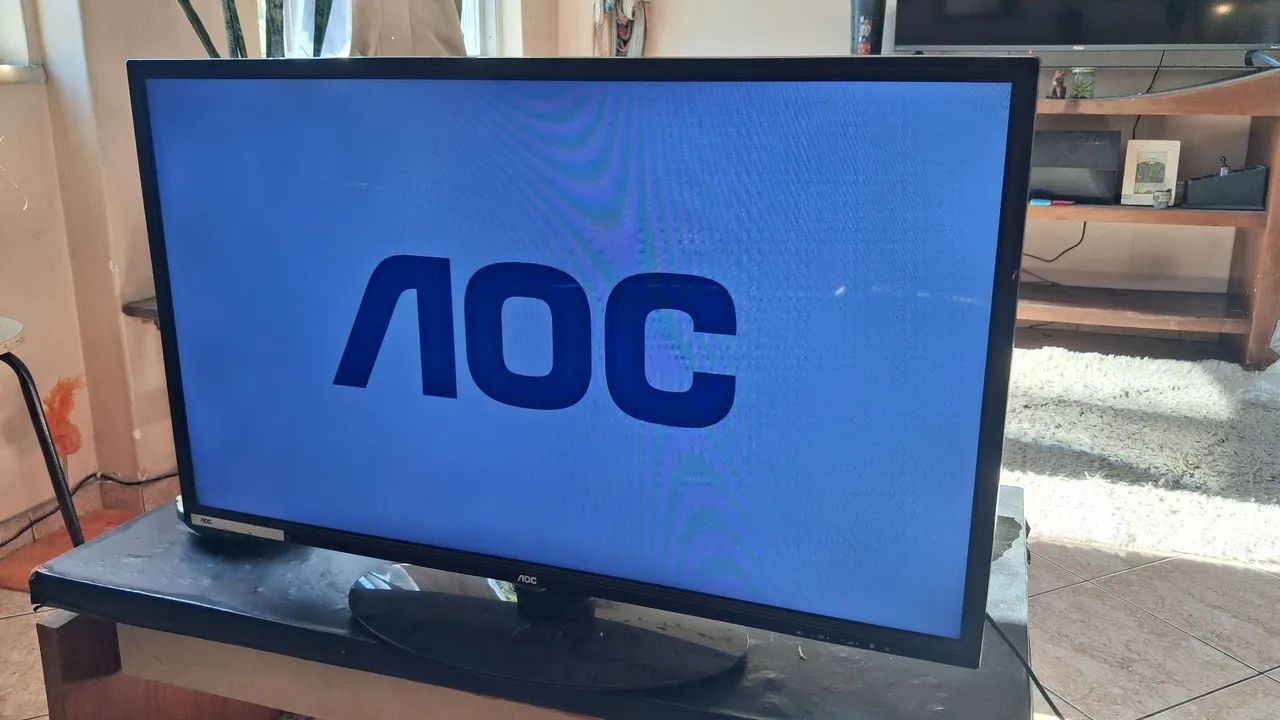 TV AOC 32' LED, Perfeito estado!