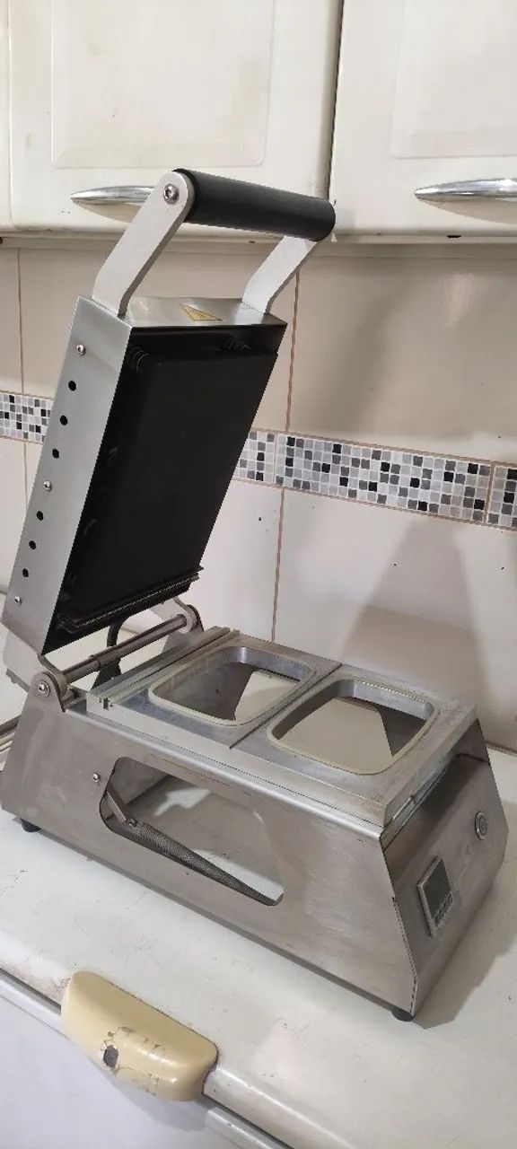 Seladora de bandeja
